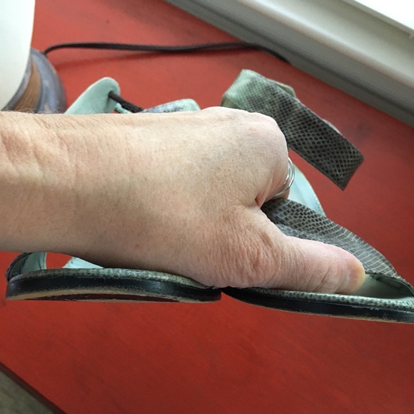 Vintage Gucci heels - Picture 7 of 8